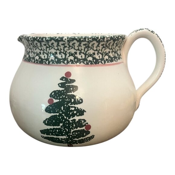 Furio Home Italian Christmas Tree Pitcher 64 Oz Green & White Ceramic - Picture 1 of 7